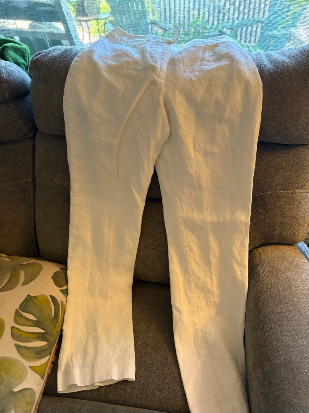 Country Road White Linen Chino - inseam 29” - waist 13.5”